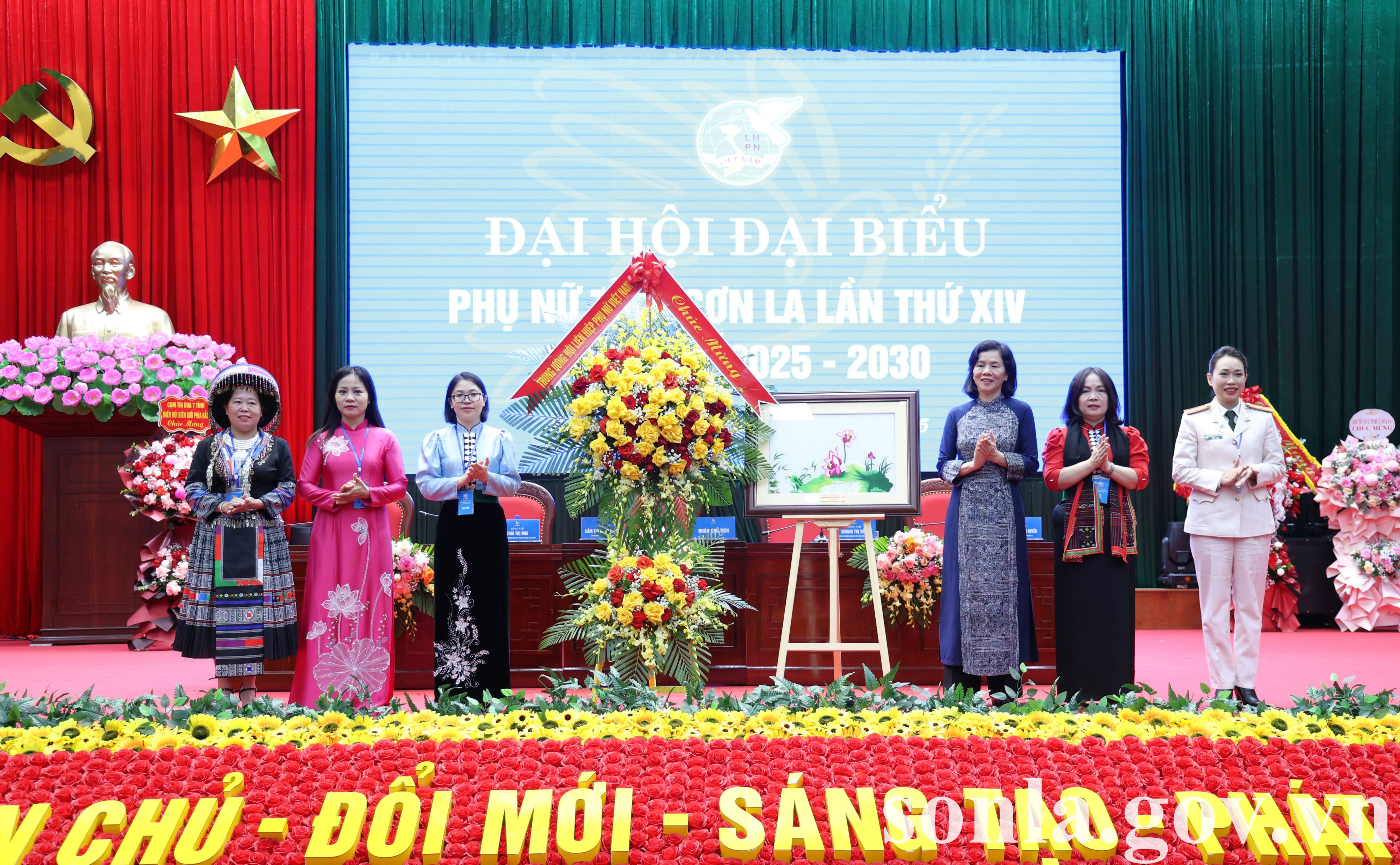 anh tin bai